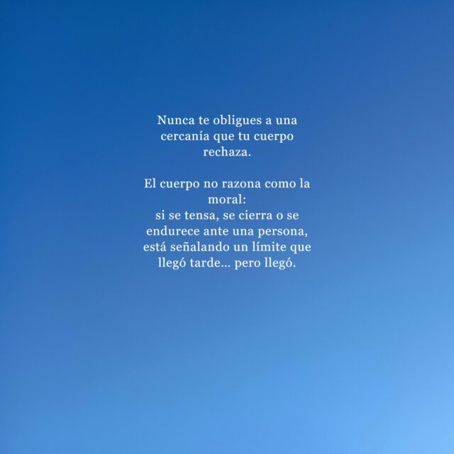¿Estás de acuerdo? 😏
.
#relaciones #dudas #reflexiones #rechazo #cercanía #obligación #amistades #familia #conocidos #compañeros #escritopormarga