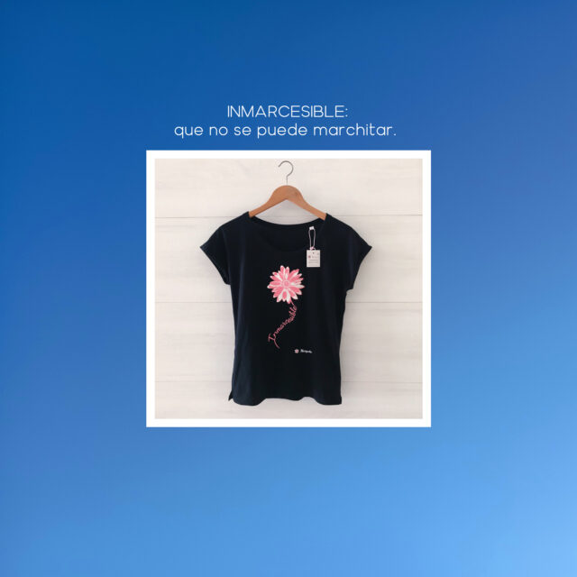 Próximamente en la Tienda de «escritopormarga.es». Unidades limitadas 😊🌸
.
#inmarcesible🌸 #camiseta #algodónorgánico #margarita #flores #rosa #Marguita #marca #hechoenespaña #comerciolocal #tiendaonline #próximamente #alaventa🤗